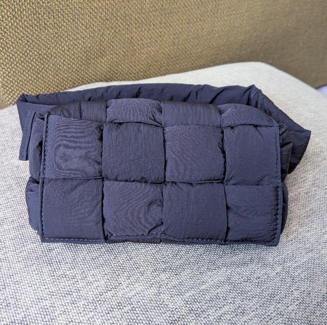 ボッテガヴェネタ ボディバッグ マキシイントレチャート パデットテックカセット