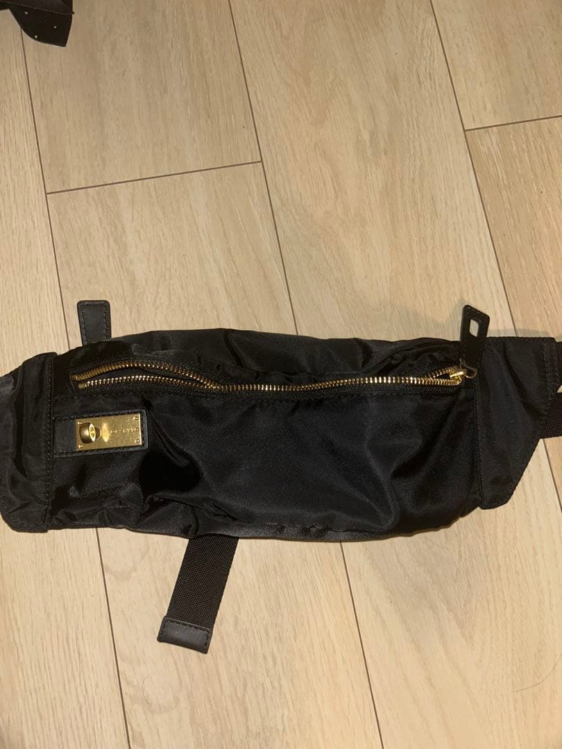 ORSETTO ブラック ボディバッグ・ウエストポーチ