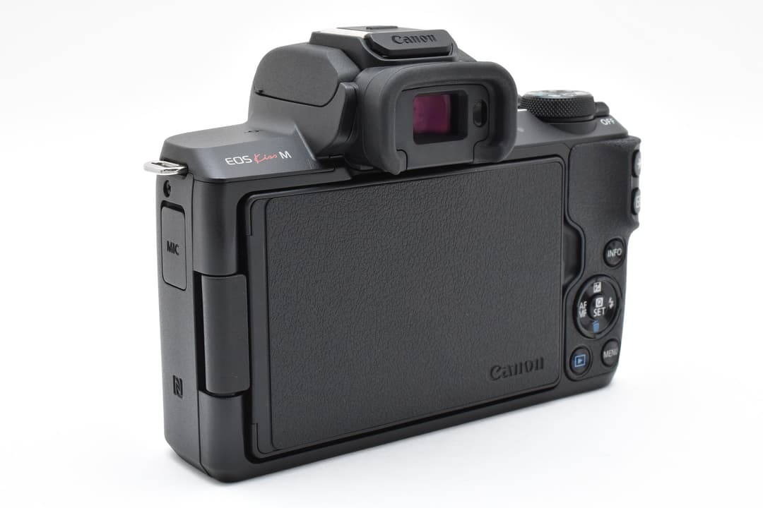 ■ほぼ新品■ キヤノン EOS Kiss M #C734