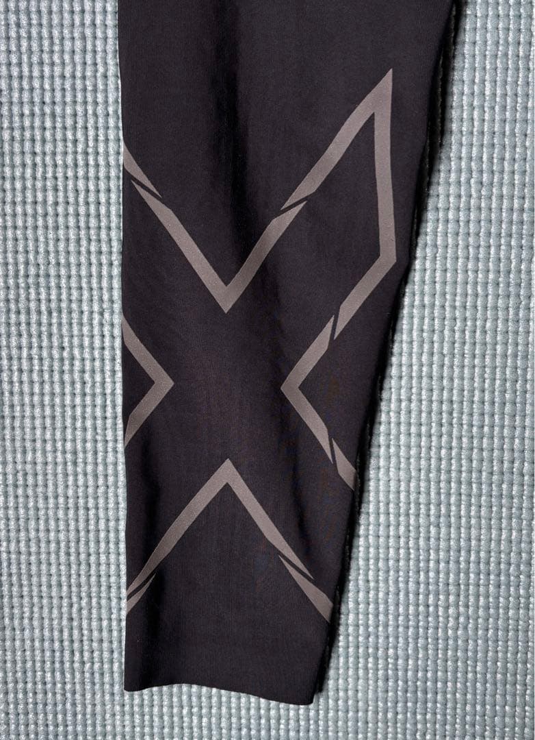 2xu ツータイムズユー mcs コンプレッションタイツ　スパッツ skins