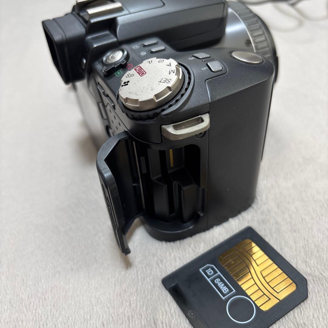 FUJIFILM デジカメ FinePix6900Z