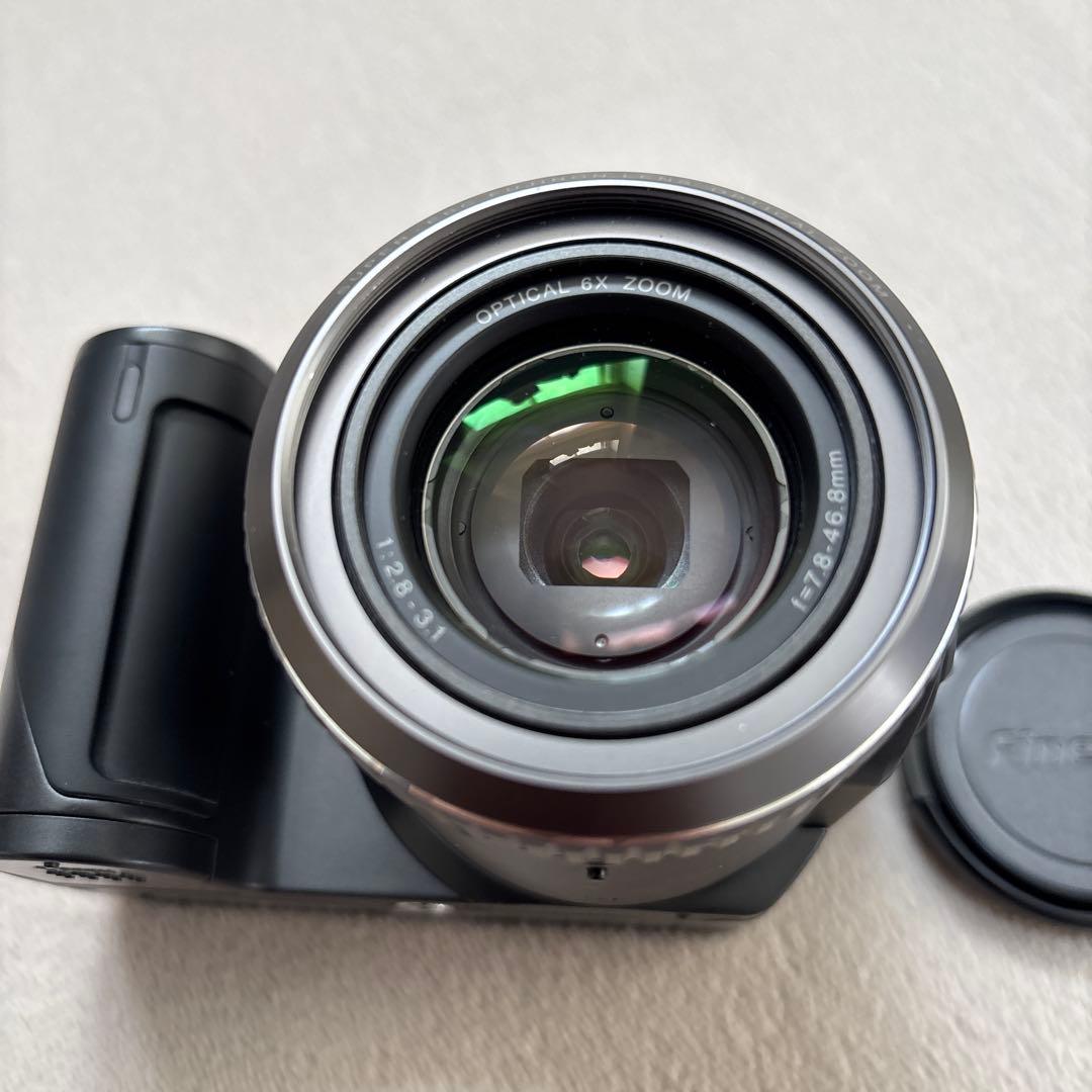 FUJIFILM デジカメ FinePix6900Z