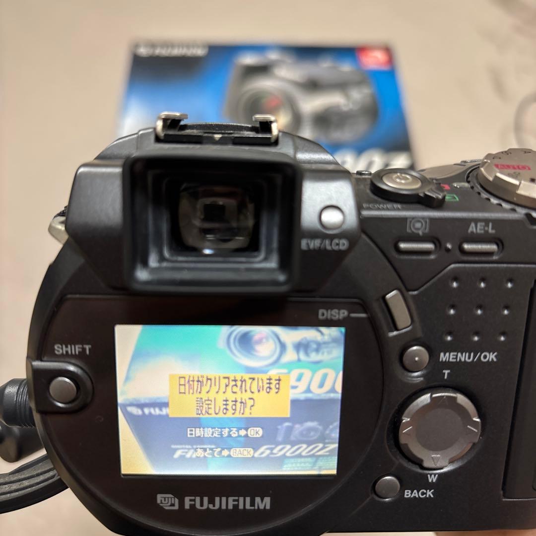 FUJIFILM デジカメ FinePix6900Z