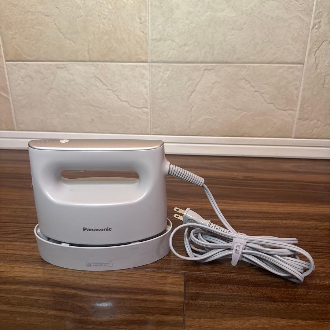 Panasonic スチームアイロン NI-FS790