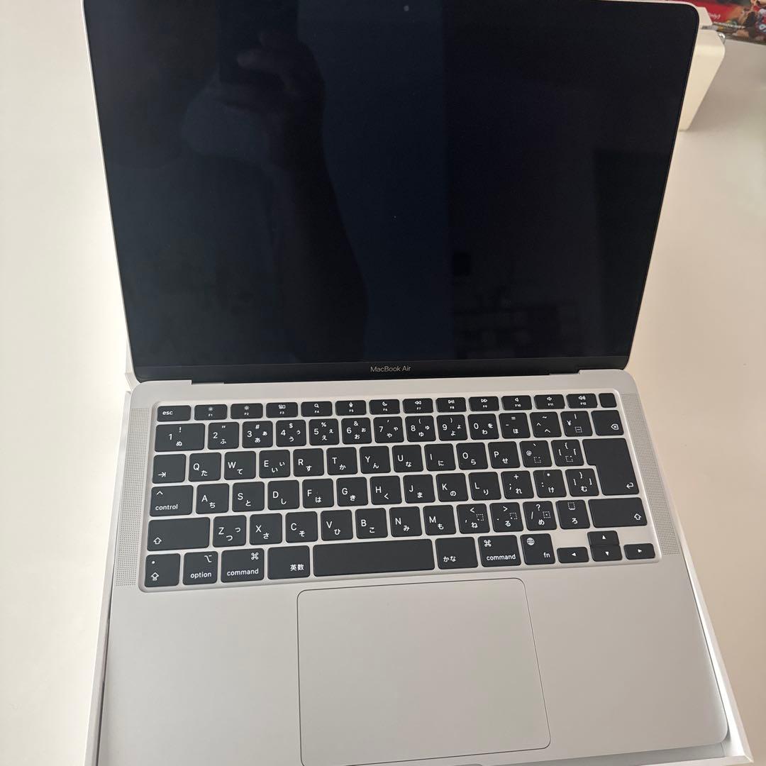 【早い者勝ち】MacBook Air 13インチ（M1/8G/256GB）