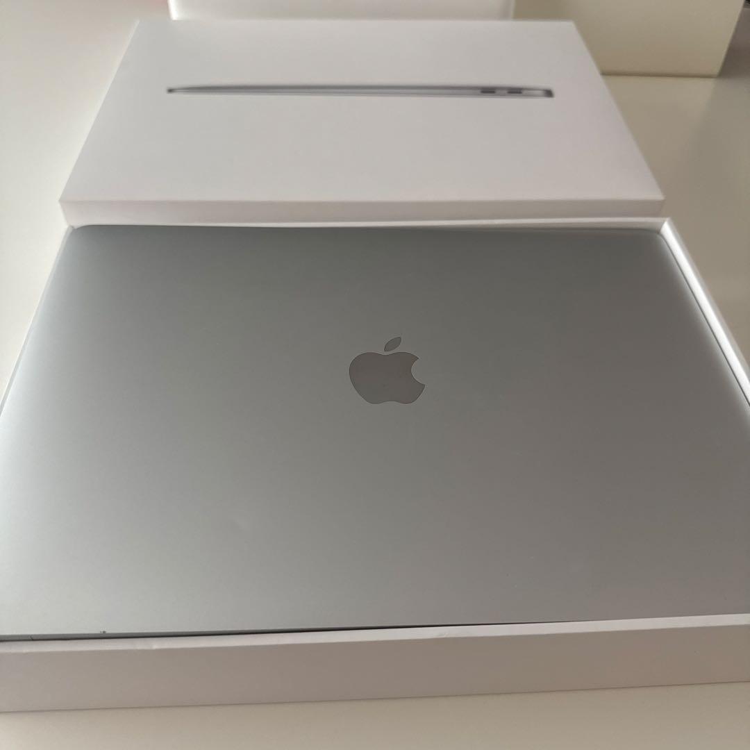 【早い者勝ち】MacBook Air 13インチ（M1/8G/256GB）