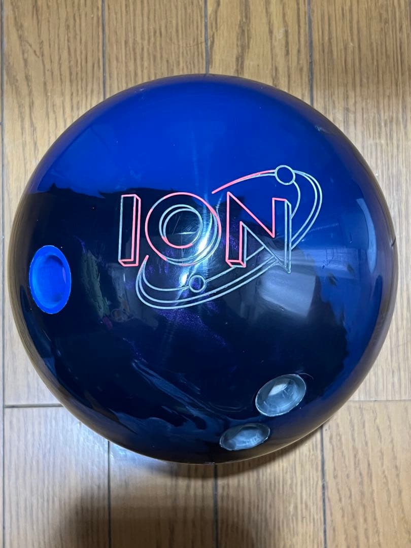 IONプロボウリングボール STORM15ポンド