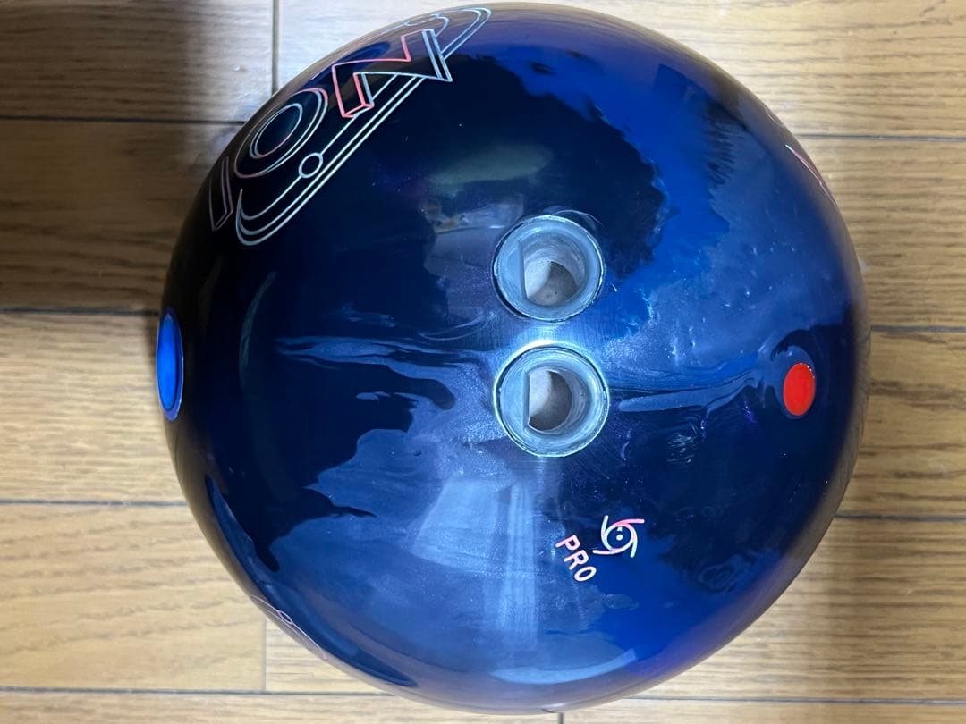 IONプロボウリングボール STORM15ポンド