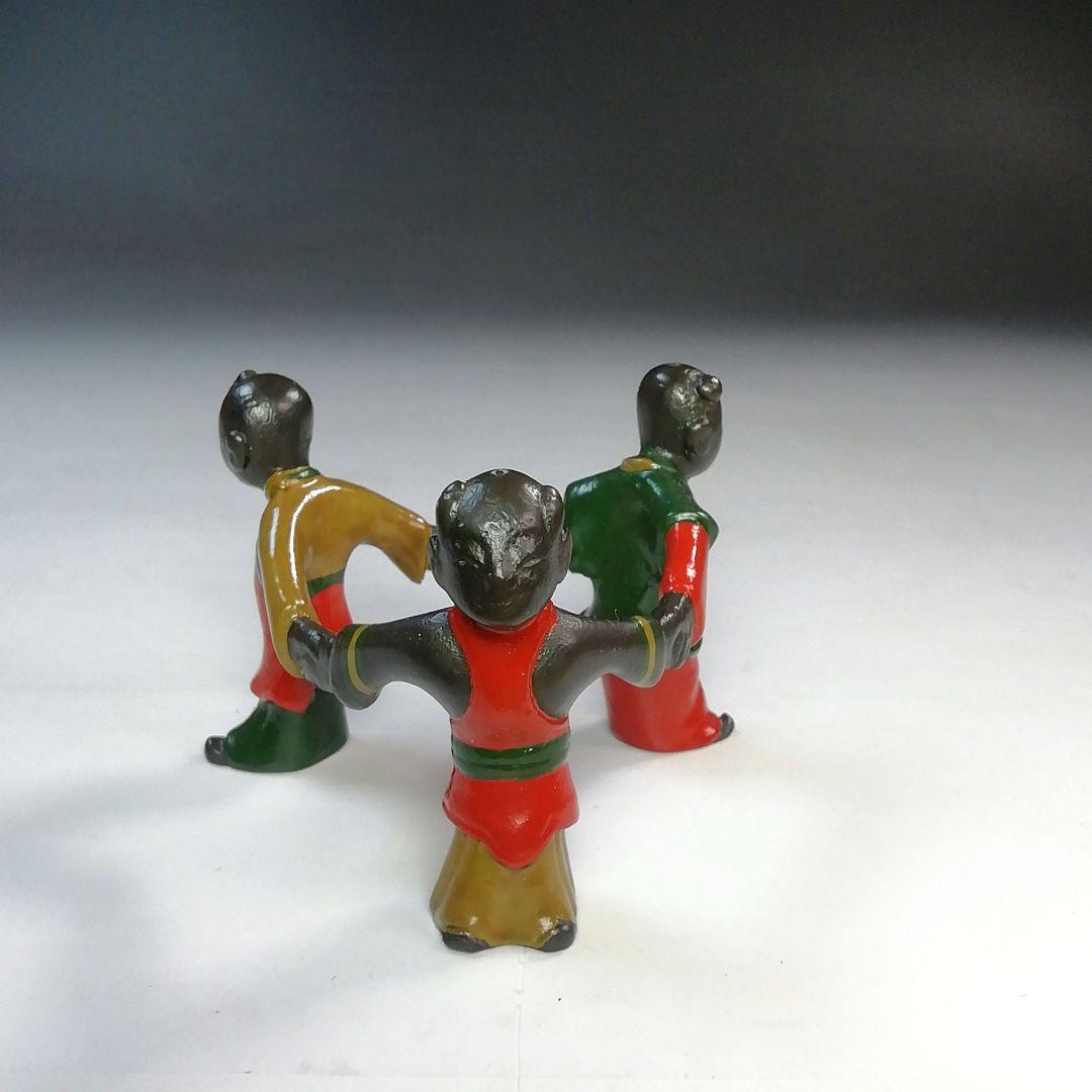 Ｓ７８７　蓋置　　『色絵　三ツ人形蓋置』『鋳物師　金森彦兵衛』　共箱　茶道具