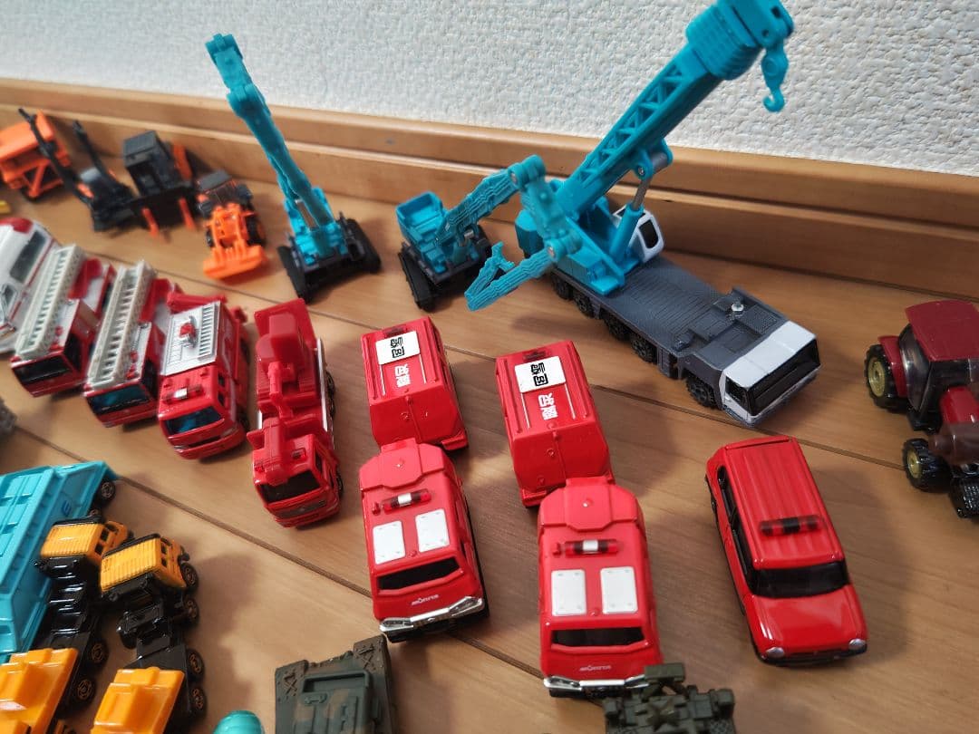 トミカ ７０台 まとめ売り