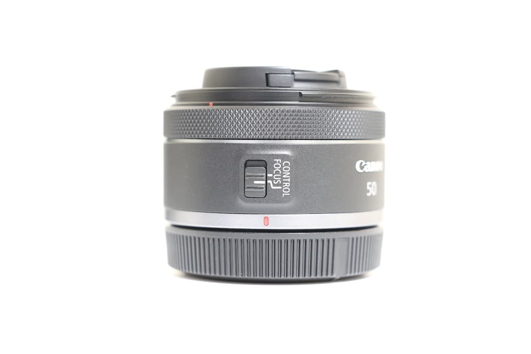 Canon レンズ RF 50mm F1.8 STM（保護フィルター付き）