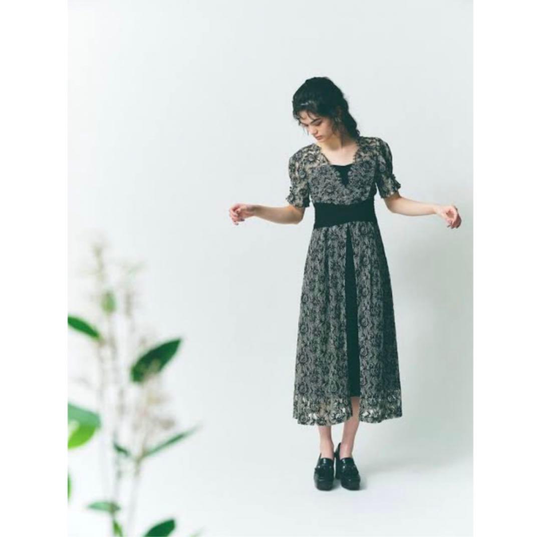 Lilybrown リリーブラウン　ウエストクロスラメレースドレス　結婚式