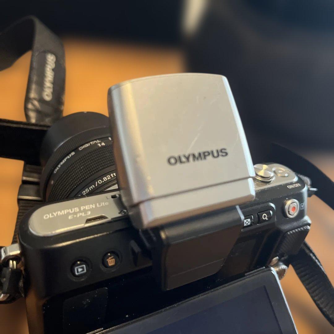 OLYMPUS ミラーレス一眼 ダブルレンズ　E-PL3