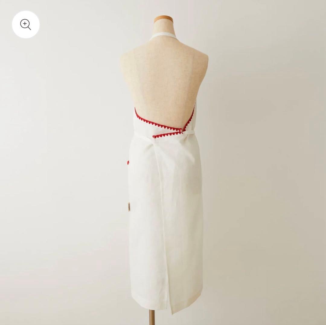 ⭐︎完売品⭐︎滝沢眞規子　タキタキ　新品　エプロン　ホワイト✖️レッド　TKMK