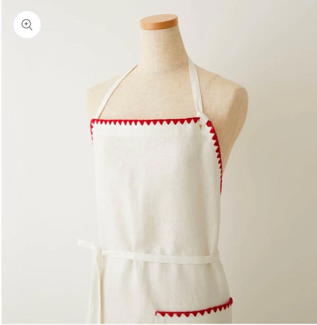 ⭐︎完売品⭐︎滝沢眞規子　タキタキ　新品　エプロン　ホワイト✖️レッド　TKMK