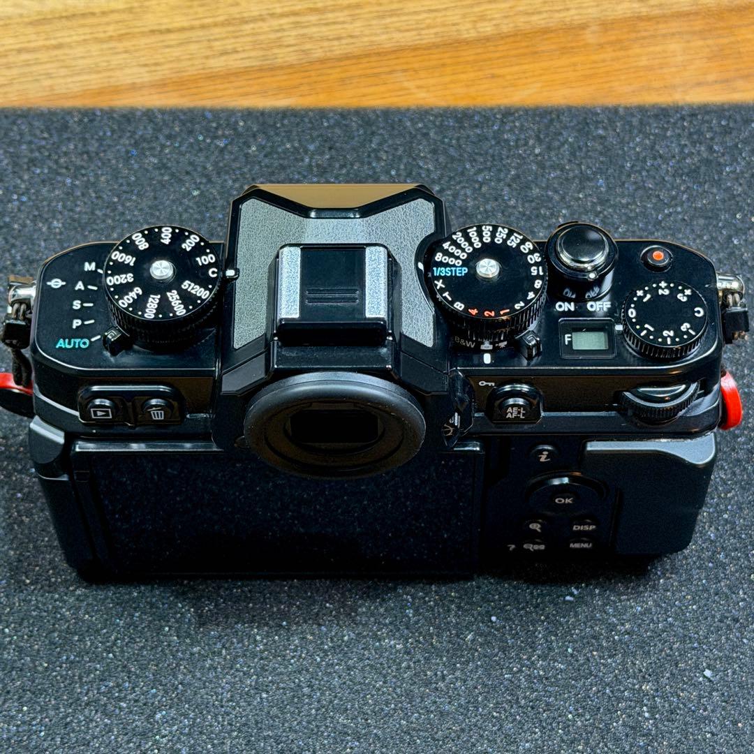 Nikon zf 40mmf/2レンズキット＋thypoch simera