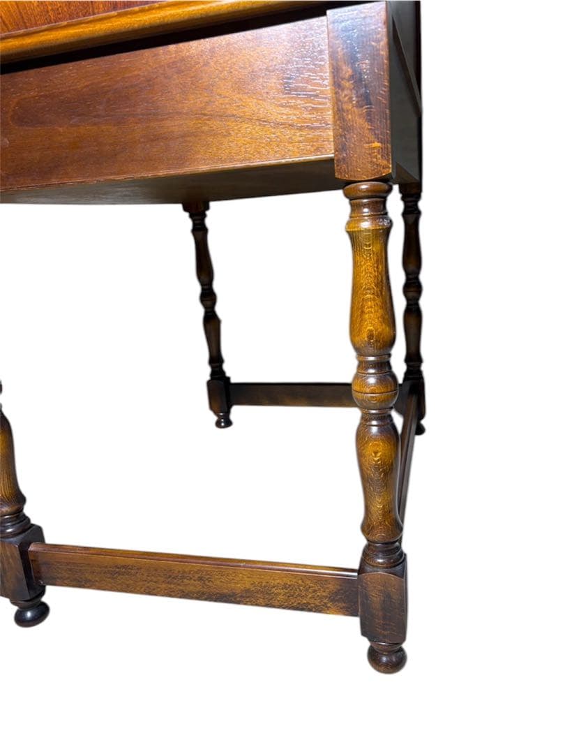 札幌市内引取・札幌市内配送可‼️カリモク コロニアル ライティング ビューロー