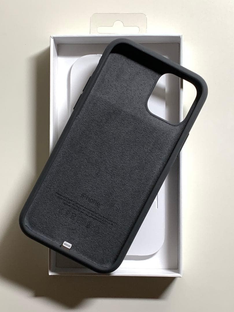 【新品】純正 iPhone 11 Pro バッテリーケース・ブラック②