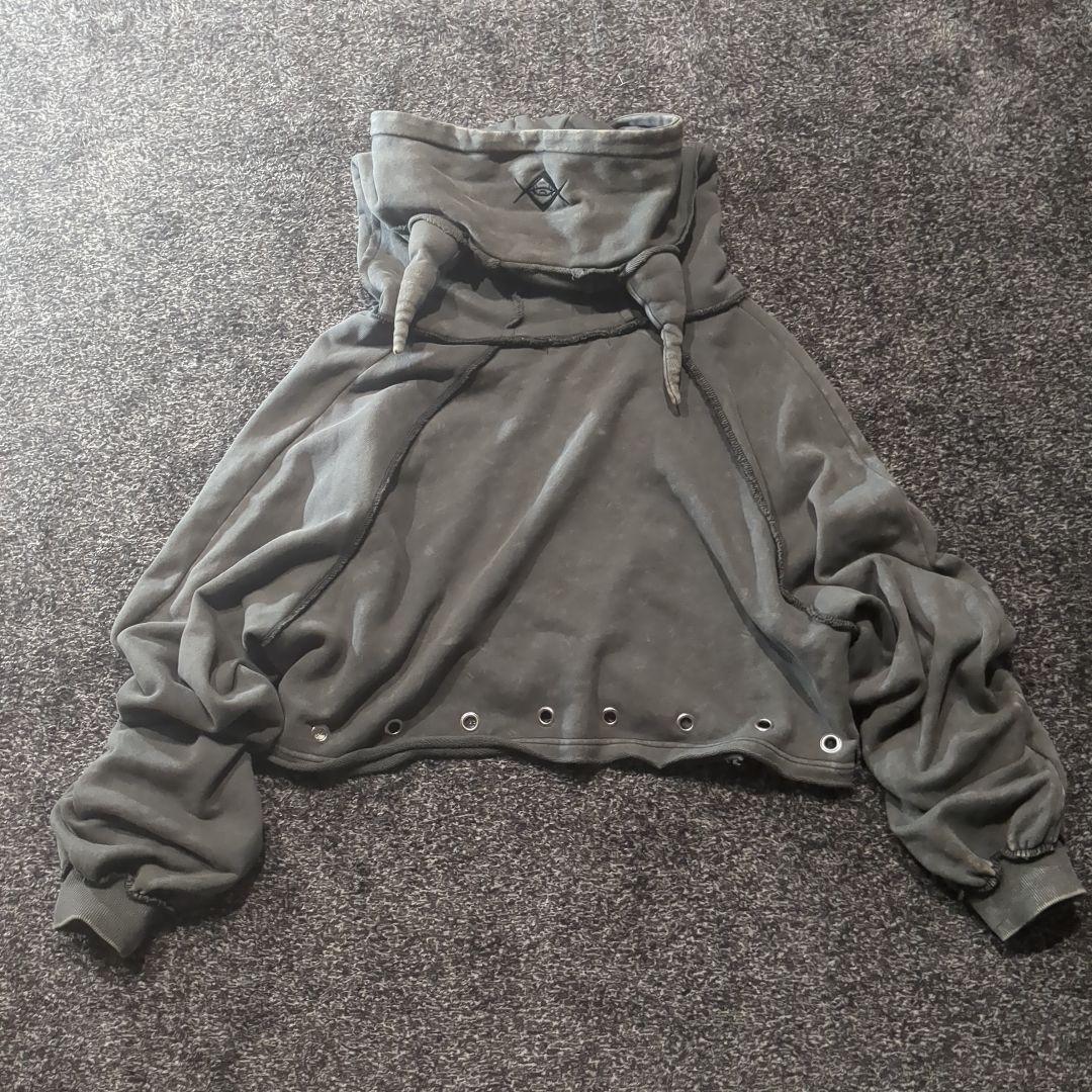 REFLEM レフレム ツノ付きクロップドZIPパーカー ジップアップパーカー