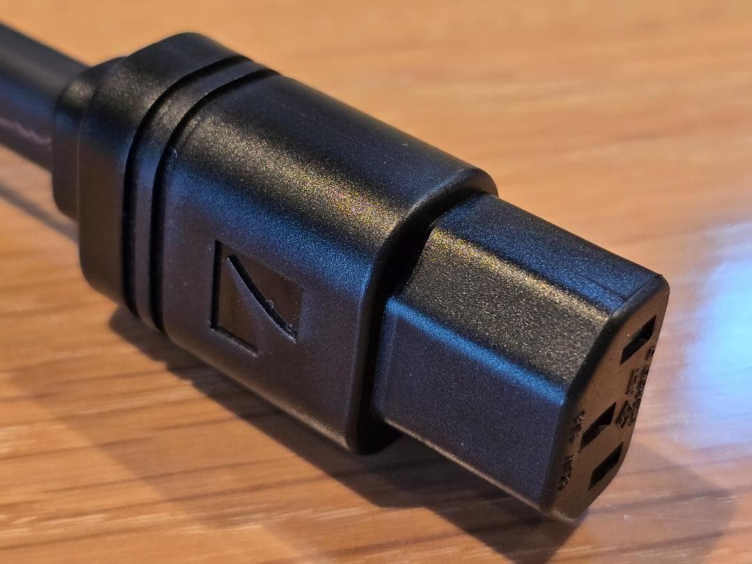 Luxman ラックスマン JPA-15000 1.8m 電源ケーブル 中古美品