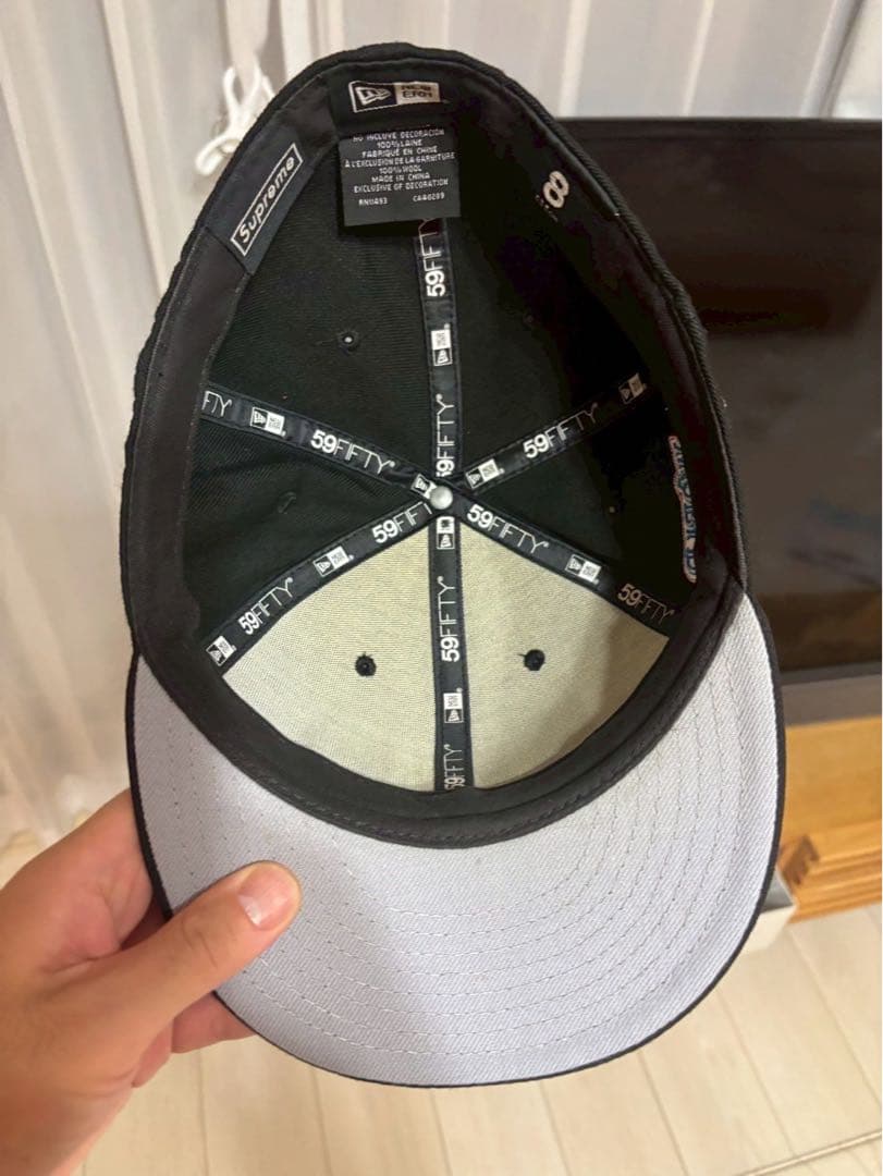 レア【シュプリーム】ニューエラ ボックスロゴ キャップ ブラック サイズ 8