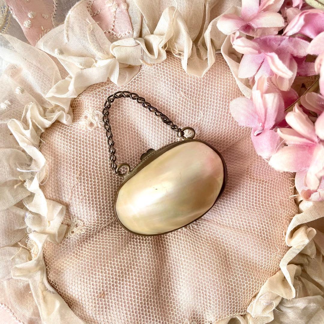 チェーン付きマザーオブパールシンブルケース　白蝶貝　ドール　フランスアンティーク