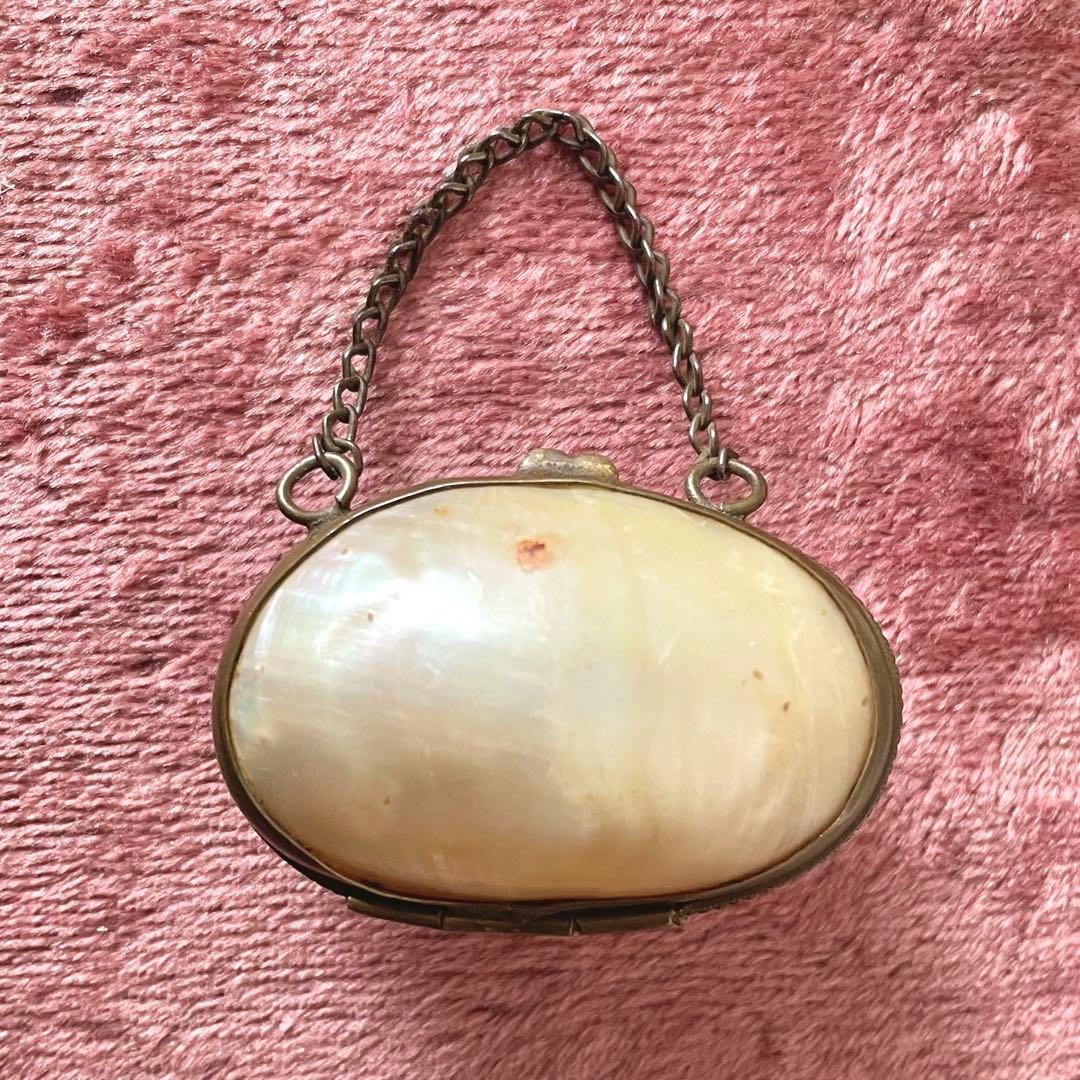 チェーン付きマザーオブパールシンブルケース　白蝶貝　ドール　フランスアンティーク