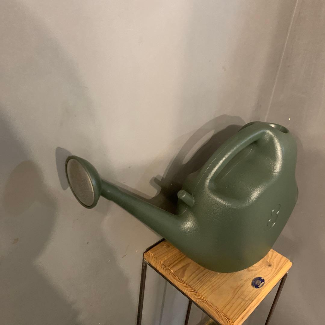 のこのこ　2点　ジョーロ、カンガルーポー赤