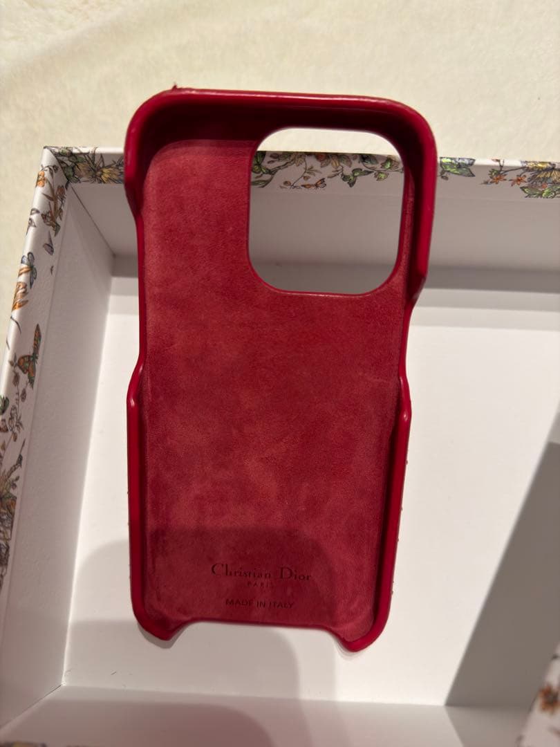 Christian Dior レッド iPhone15Pro ケース