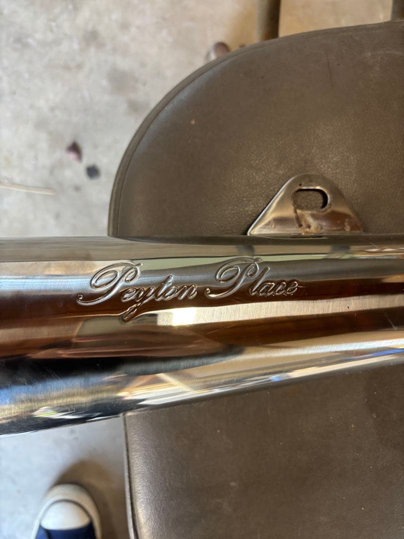 sr400 ペイトンプレイスノートンマフラー