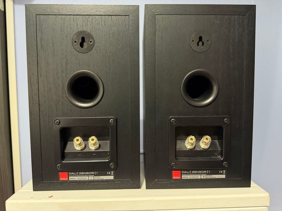 動作品　DALI ZENSOR 1 ブックシェルフ　スピーカー　デンマーク