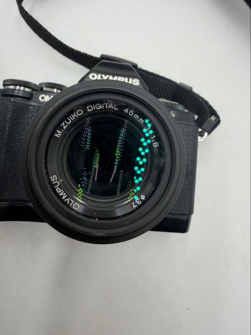 デジタルカメラ OLYMPUS OM-D E-M10 45mm 1:1.8