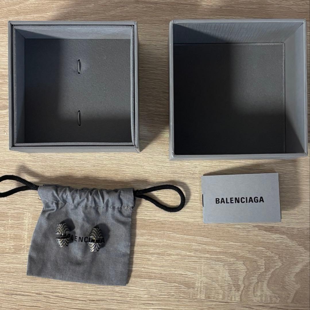 BALENCIAGA メタルピアス 箱付き