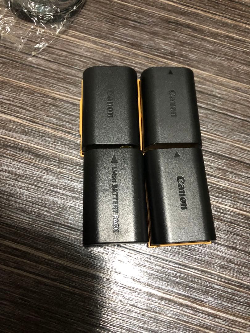 Canon EOS 70D デジタル一眼レフカメラ＋ズームレンズ