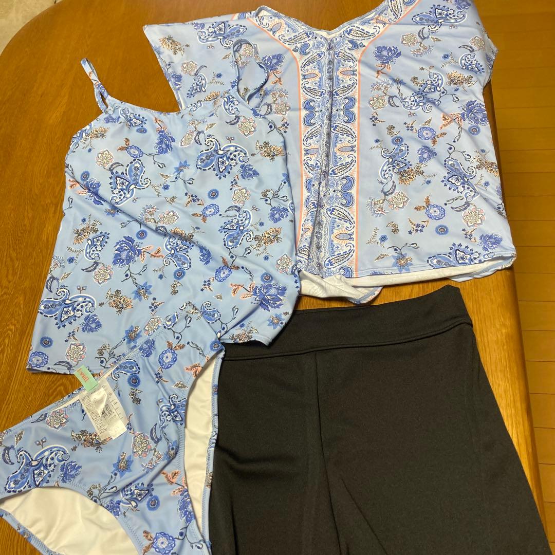 三愛プリント セパレート水着セット 11Lサイズ トップ、黒パンツセット4点