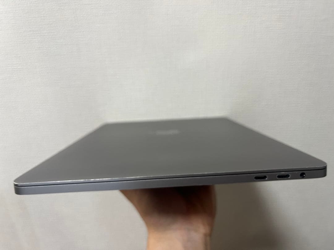 スマホ・タブレット・パソコン macbook pro 2017