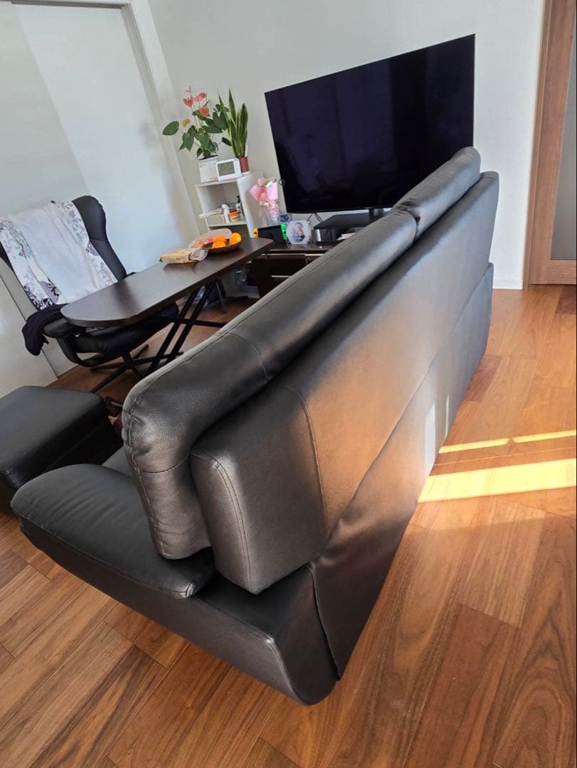 3人掛けソファー　本革