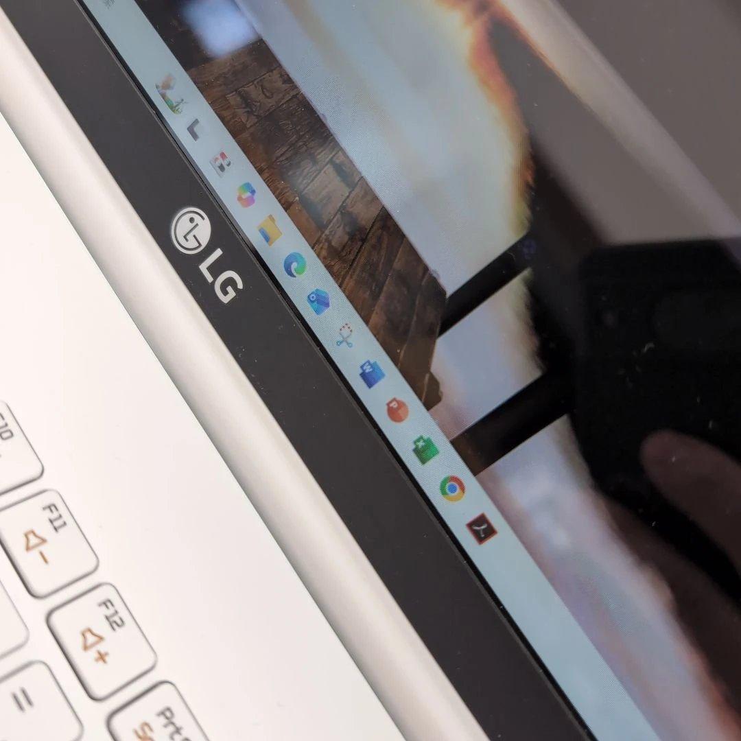 LG gram 17Z990-VA55J 17インチ Officeインストール済