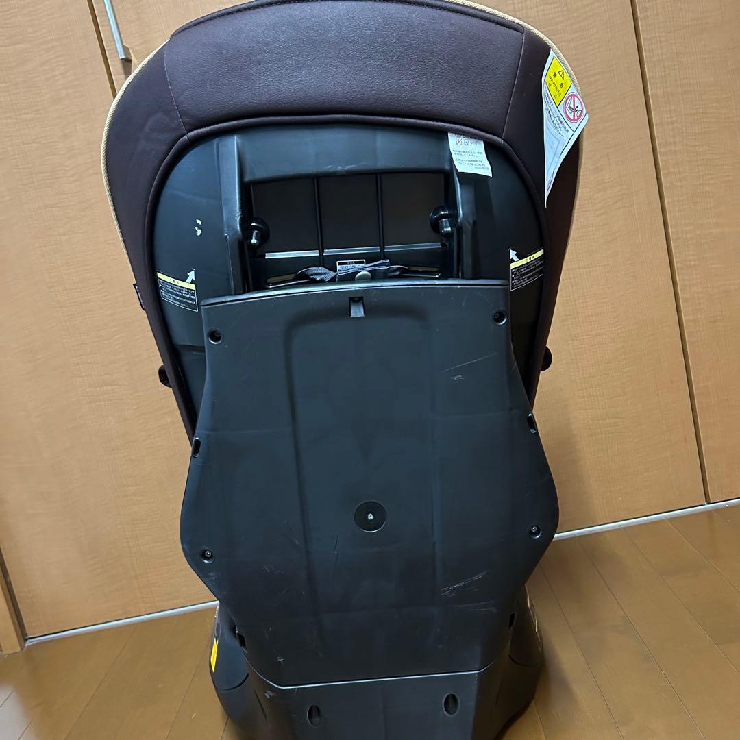 美品清掃済み　Combi コンビ ゼウスターン EG ZZ チャイルドシート