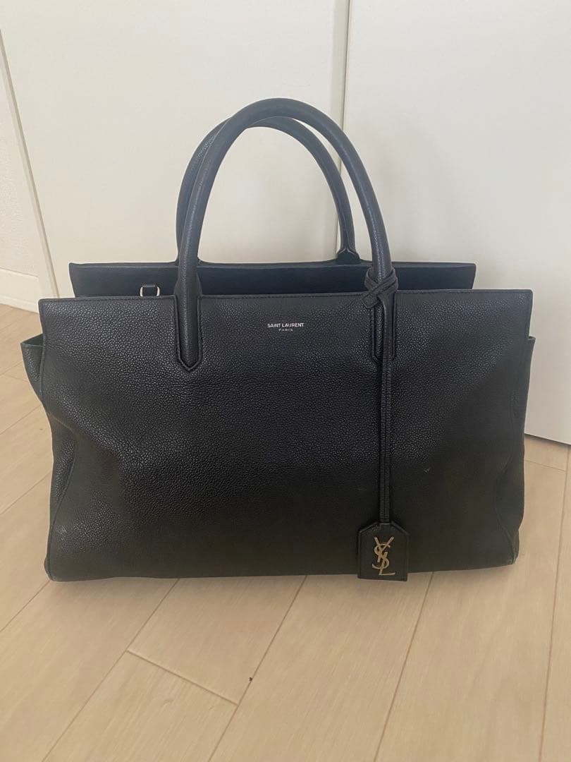 YSL ブラック レザーバック