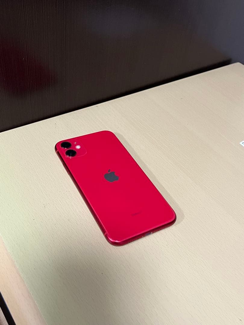 美品 iPhone11 64GB レッド　純正新品ライトニングケーブル付き