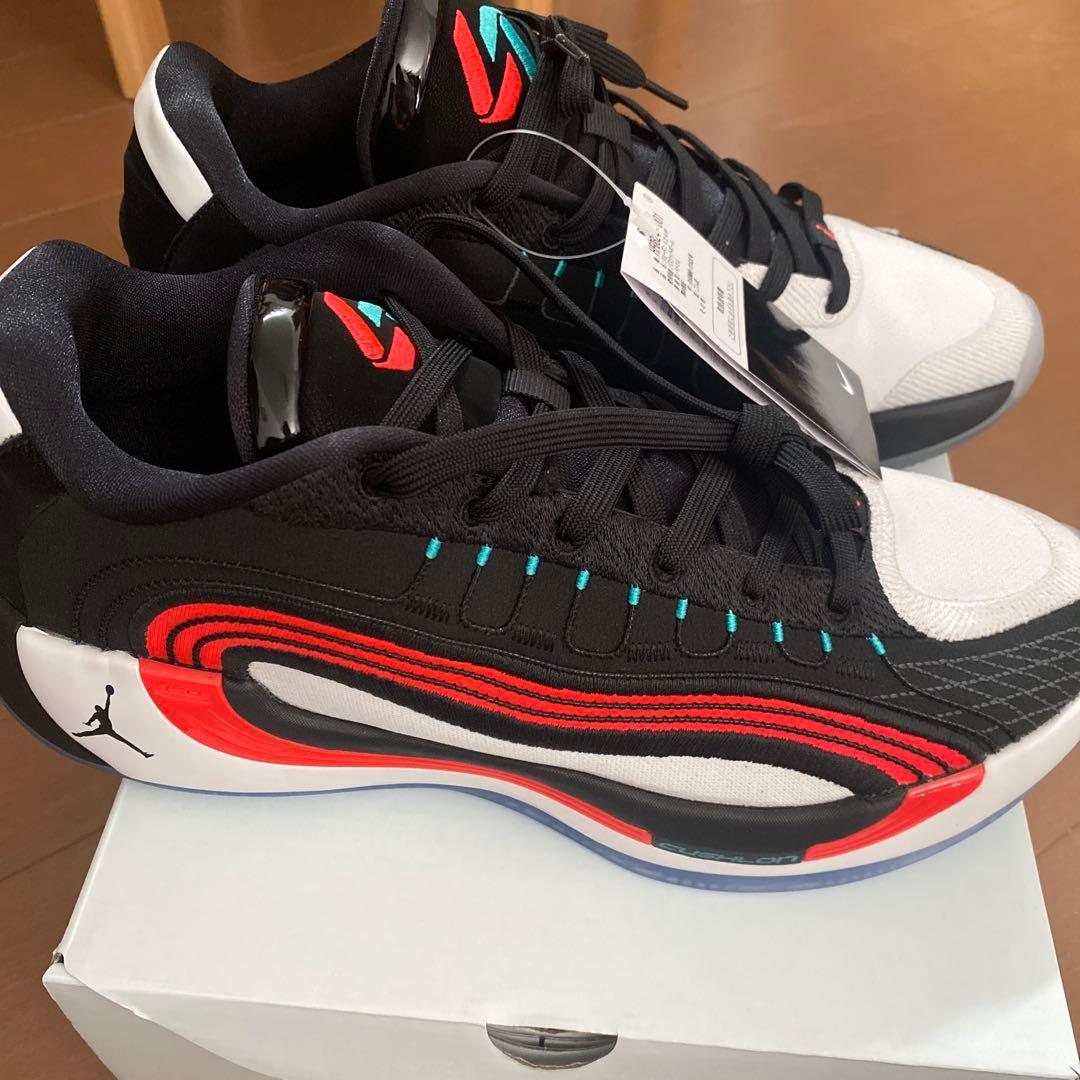 JORDAN LUKA 4 PF ブラック/ブライトクリムゾン 10.5