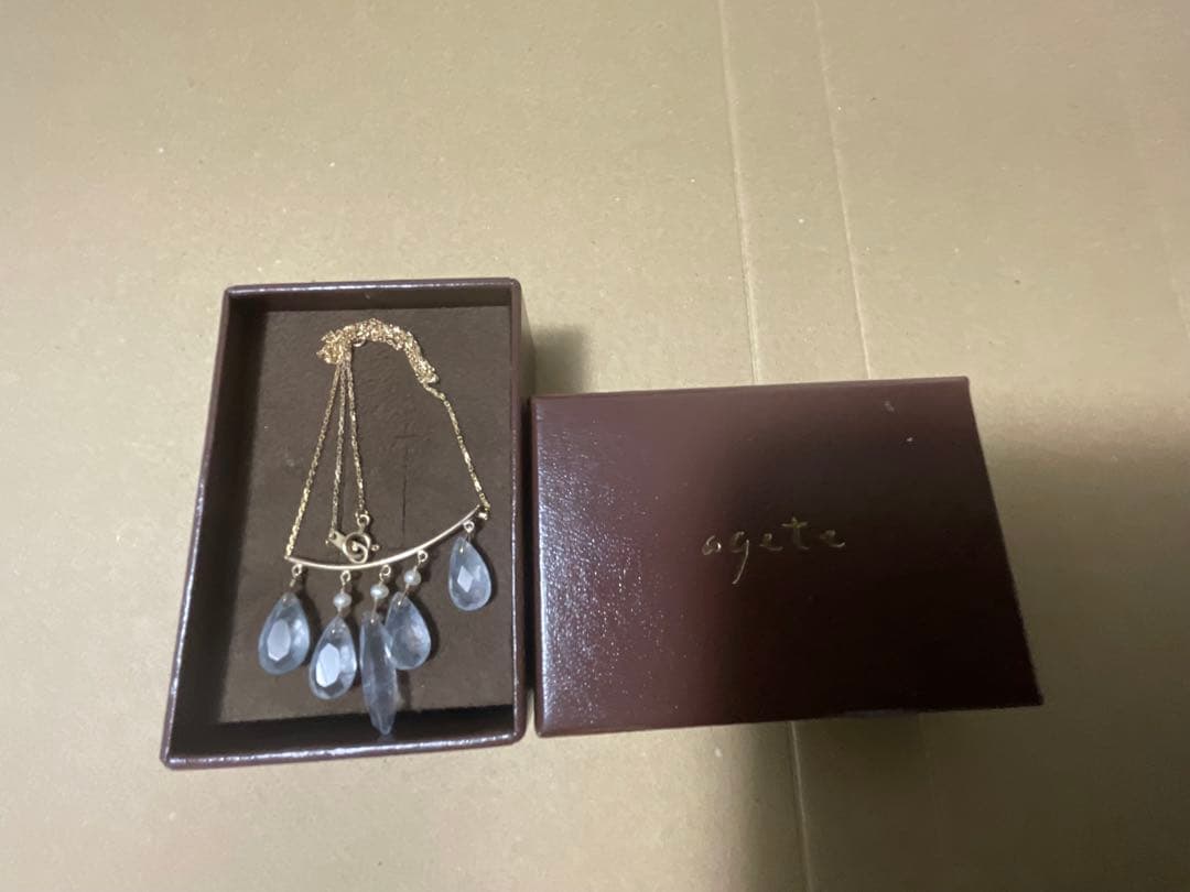 agete ストーン ネックレス