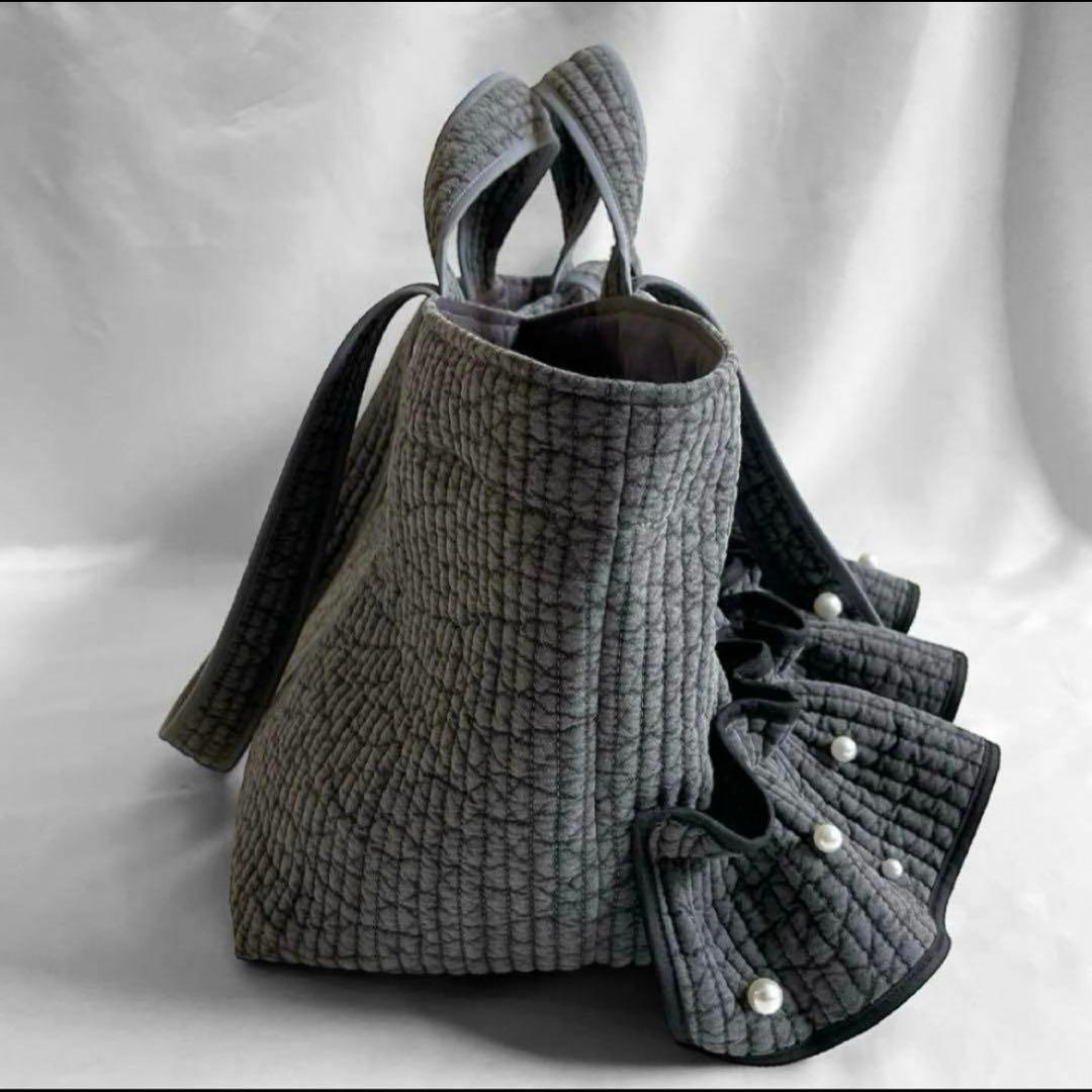 新作♡ヌビバッグ　フリルギャザー　ダークグレー×ブラック　パール　底板マグネット