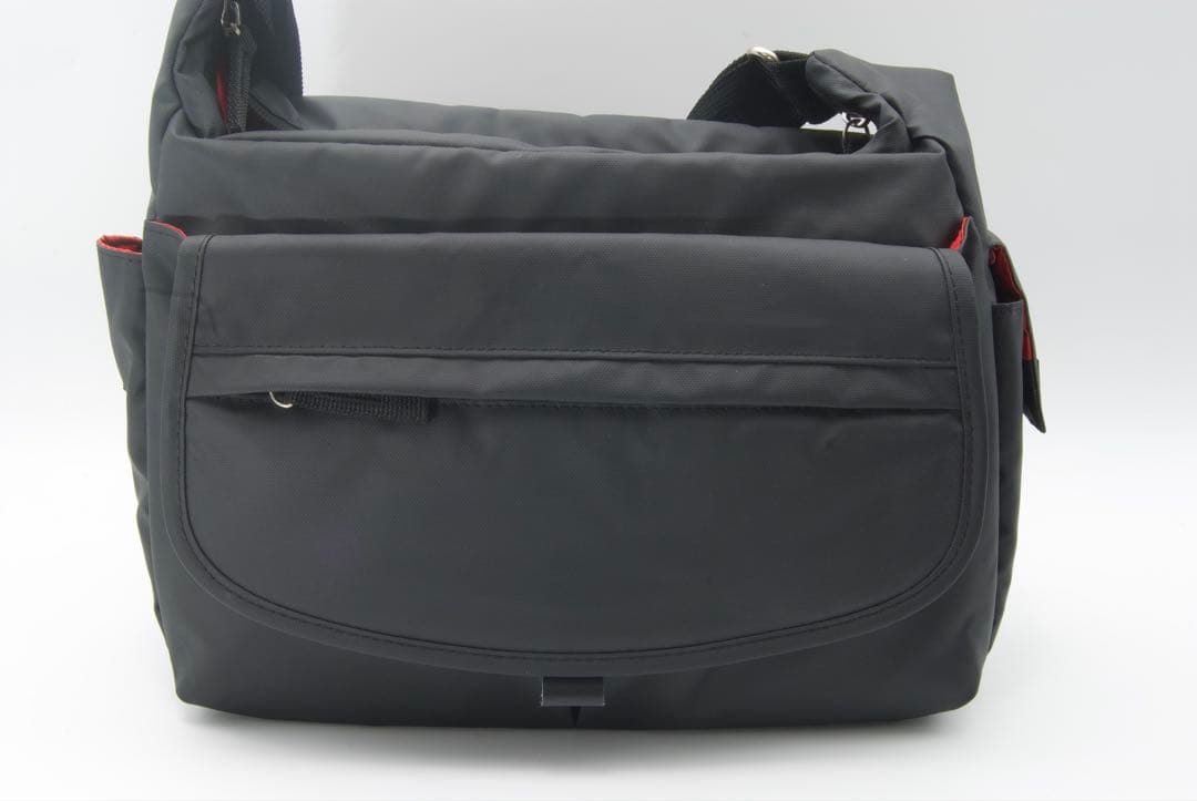 【即使用可能】Canon EOS Kiss X10i Wレンズ　手ぶれ補正　美品