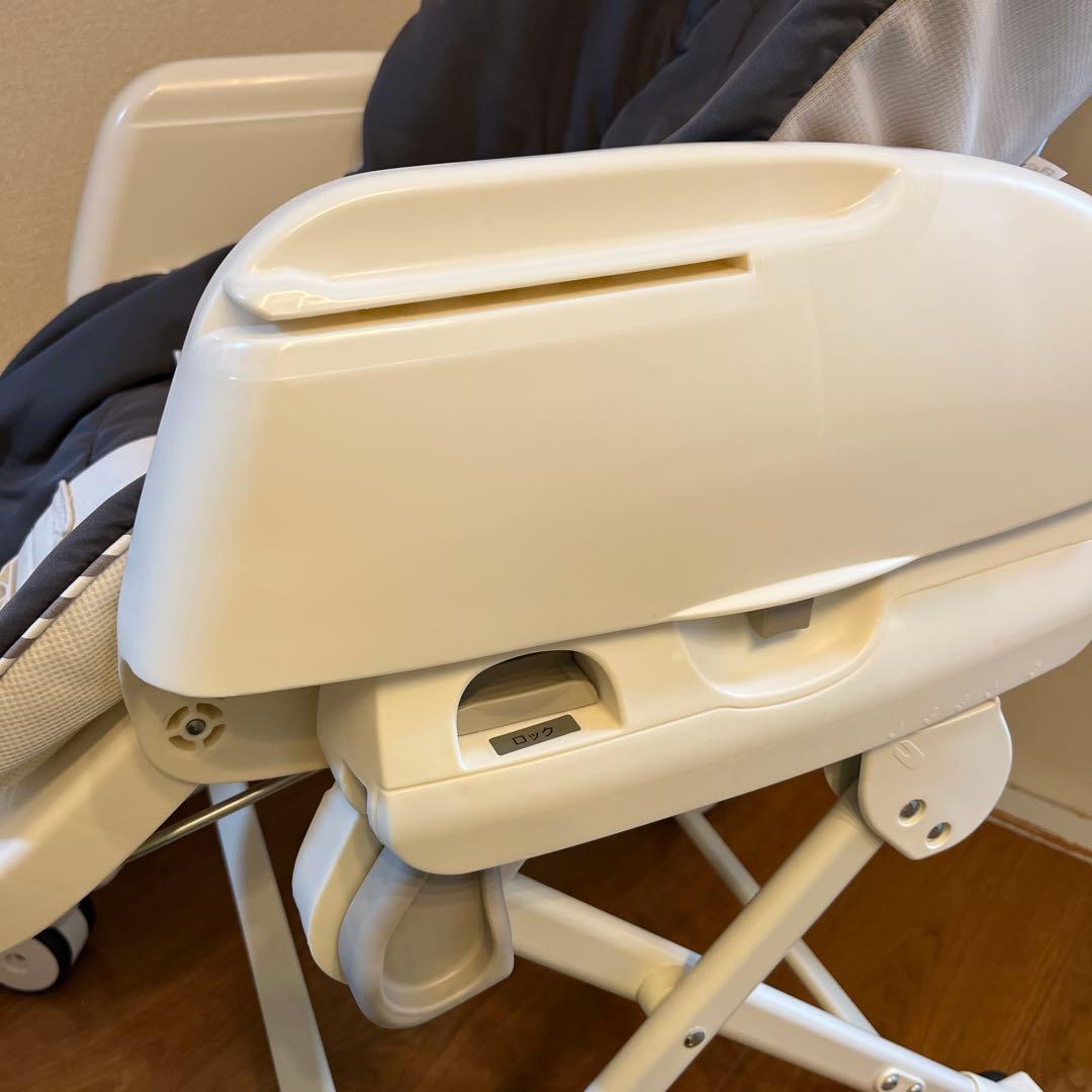 状態良好　コンビ　ネムリラ ハイローチェア　グレー