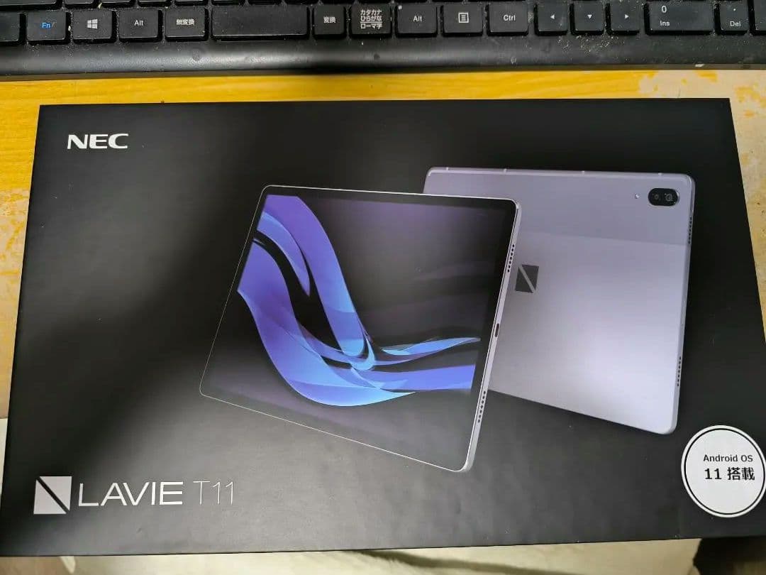美品　NEC LAVIE T11 PC-T1195BAS　タブレット