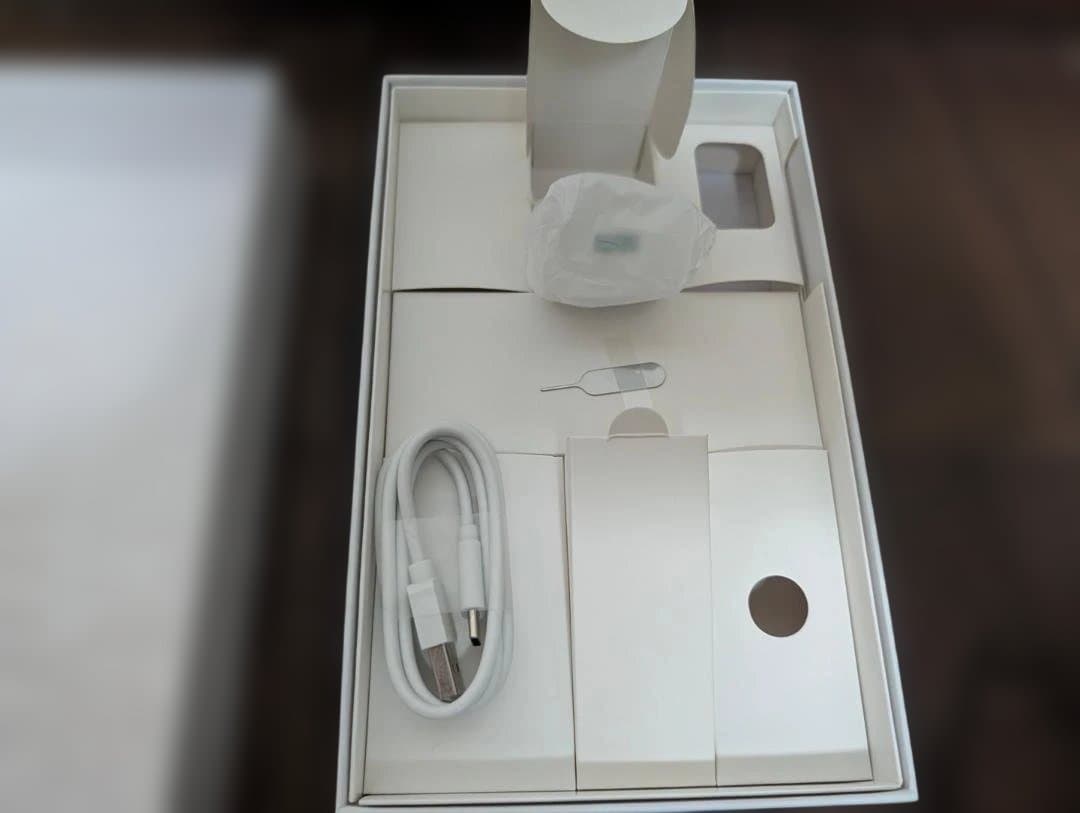 中古品 HEADWOLF FPad6 8インチ Android15 タブレット