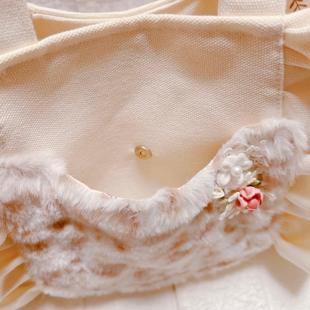 あ*き様 new✩ コヤンイサムチョン フリル＆刺繍の贅沢トートバッグ サンダー