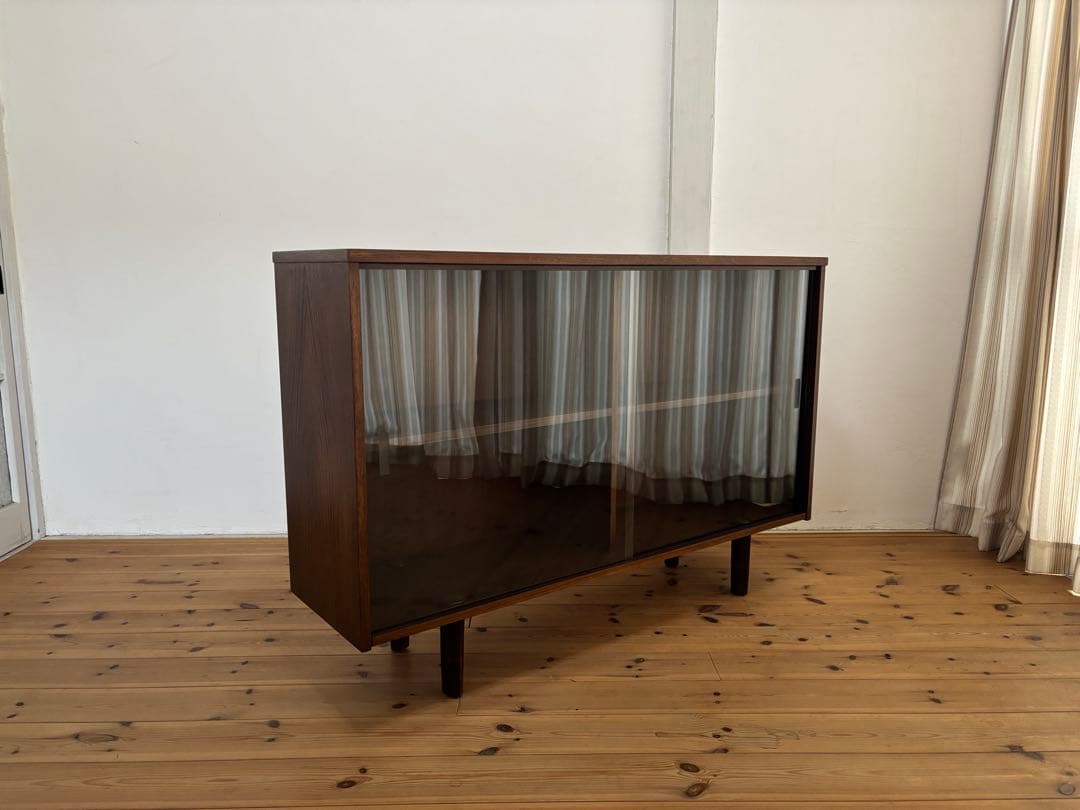 北欧ヴィンテージ　AVALON/アヴァロン　ガラスキャビネット